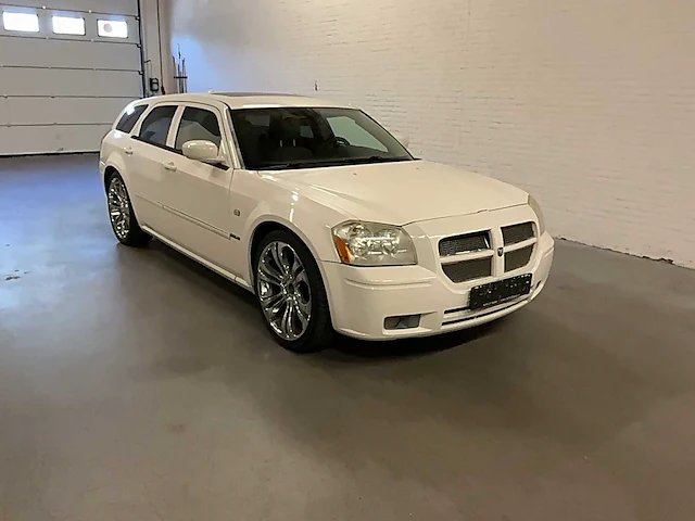 2006 dodge magnum r/t station personenauto - afbeelding 14 van  15