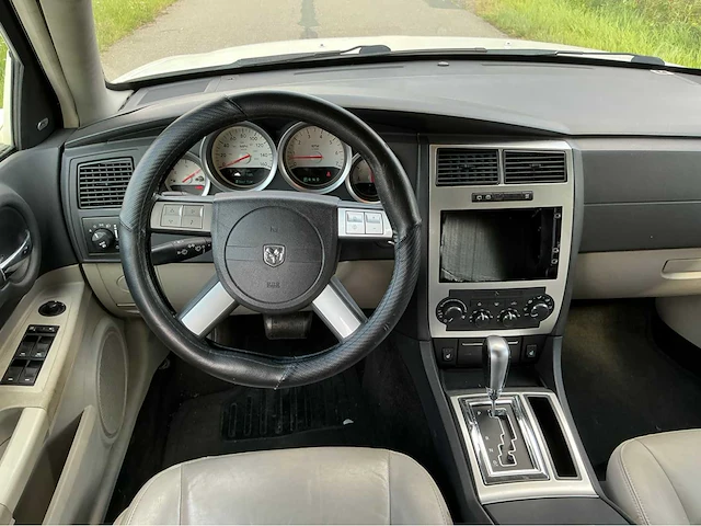 2006 dodge magnum r/t station personenauto - afbeelding 11 van  28