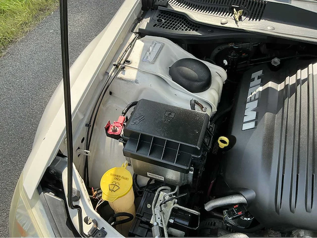 2006 dodge magnum r/t station personenauto - afbeelding 19 van  28