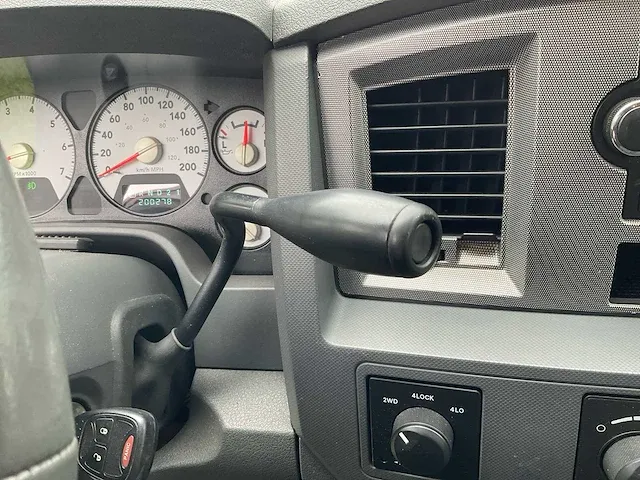 2006 dodge ram 1500 5.7 hemi 4x4 bedrijfswagen - afbeelding 16 van  43