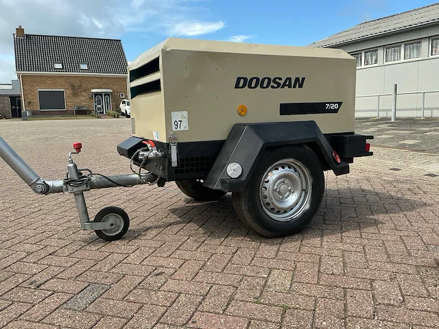 2006 doosan 7/20 luchtcompressor - afbeelding 1 van  16