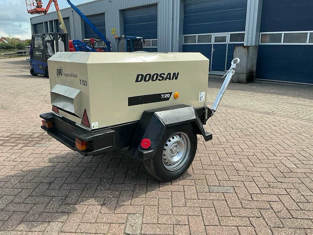 2006 doosan 7/20 luchtcompressor - afbeelding 13 van  16