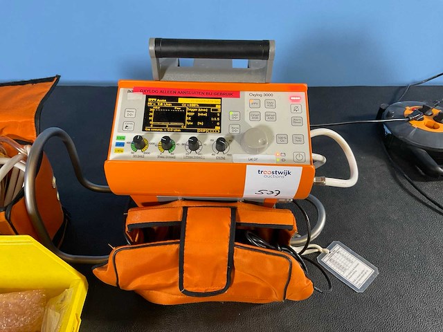 2006 dräger oxylog 3000 beademingstoestel - afbeelding 3 van  8