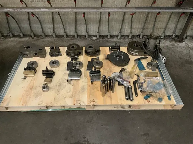 2006 dynobend cnc doornbuigmachine - afbeelding 4 van  20