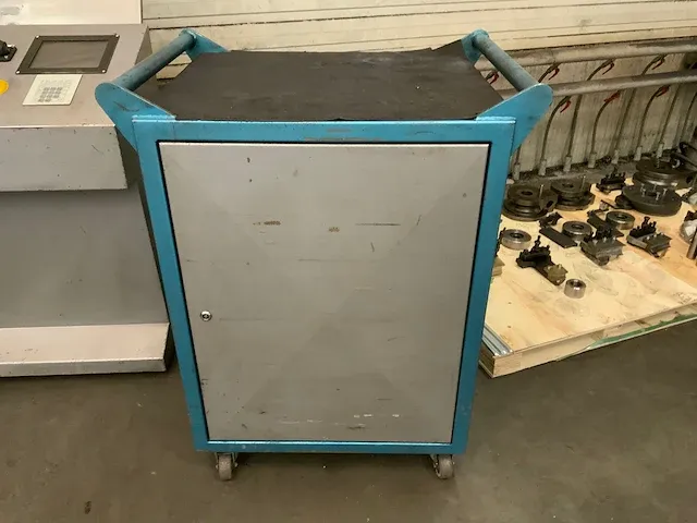 2006 dynobend cnc doornbuigmachine - afbeelding 11 van  20
