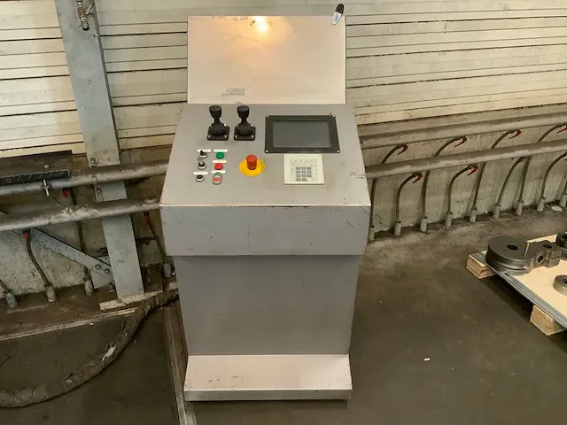 2006 dynobend cnc doornbuigmachine - afbeelding 18 van  20