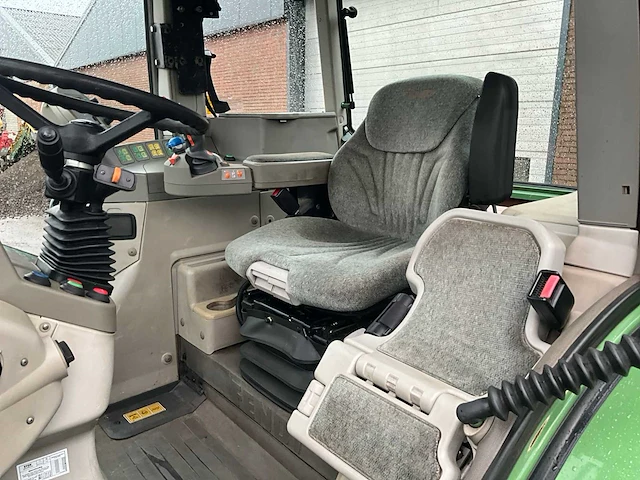 2006 fendt 815 vario vierwielaangedreven landbouwtractor - afbeelding 27 van  42