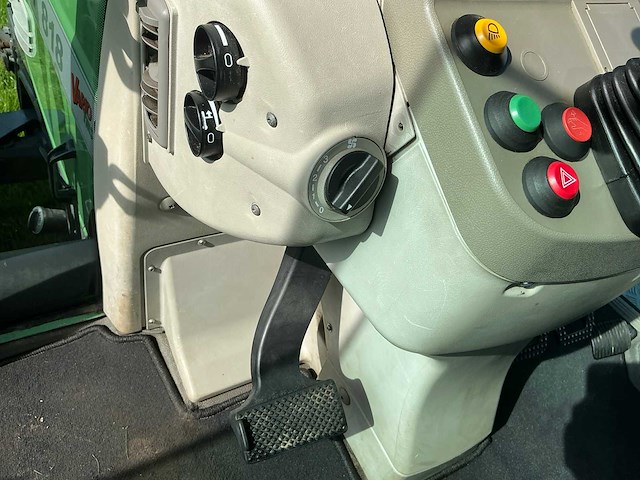 2006 fendt 818 vierwielaangedreven landbouwtractor - afbeelding 16 van  49