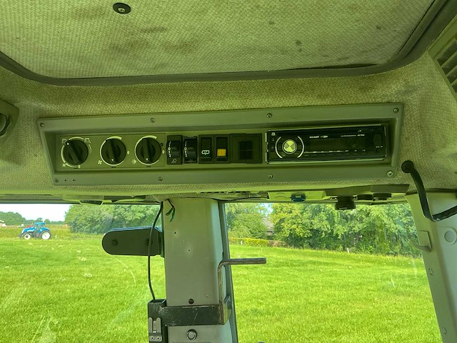 2006 fendt 818 vierwielaangedreven landbouwtractor - afbeelding 25 van  49