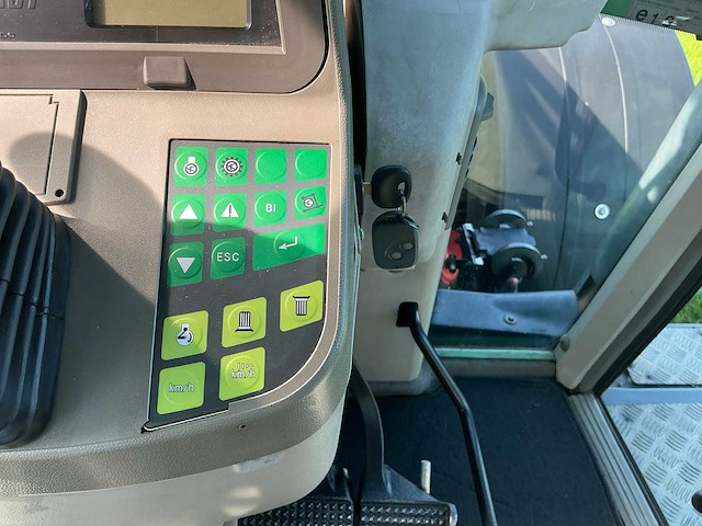 2006 fendt 818 vierwielaangedreven landbouwtractor - afbeelding 18 van  49