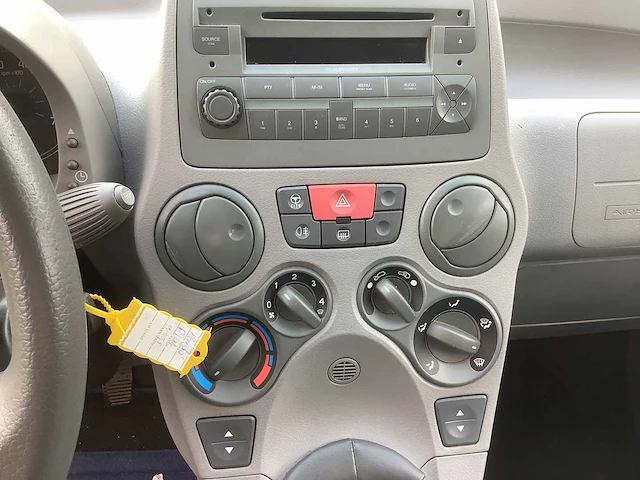 2006 fiat panda 1.2 navigator personenauto - afbeelding 9 van  11