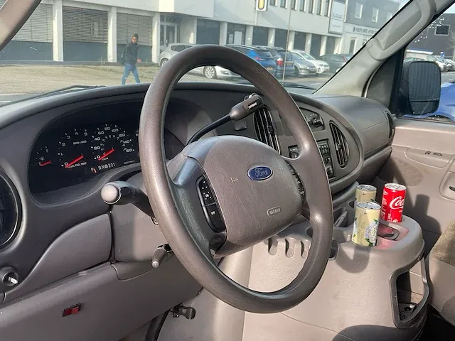 2006 ford e350 personenauto - afbeelding 9 van  23
