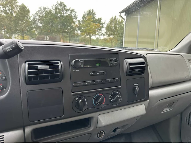 2006 ford f250 xl super duty powerstroke turbodiesel v8 personenauto - afbeelding 7 van  40