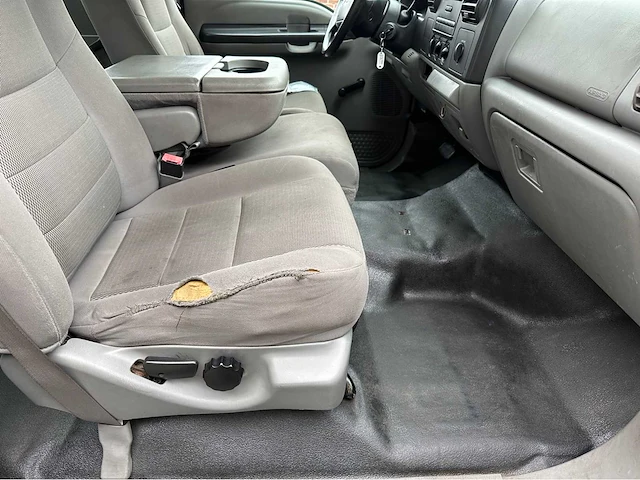 2006 ford f250 xl super duty powerstroke turbodiesel v8 personenauto - afbeelding 15 van  40