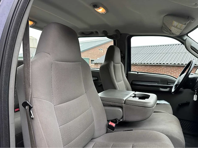 2006 ford f250 xl super duty powerstroke turbodiesel v8 personenauto - afbeelding 16 van  40