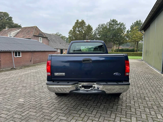 2006 ford f250 xl super duty powerstroke turbodiesel v8 personenauto - afbeelding 23 van  40