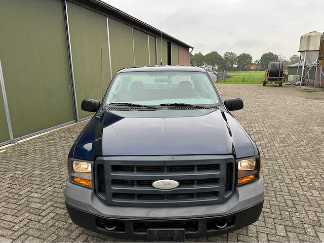 2006 ford f250 xl super duty powerstroke turbodiesel v8 personenauto - afbeelding 38 van  40