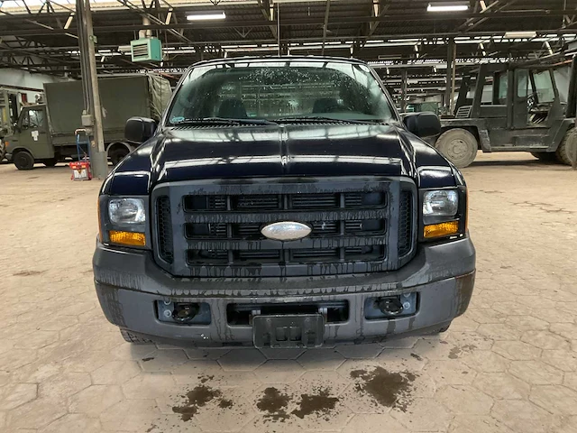 2006 ford pick-up f250 personenauto - afbeelding 9 van  15