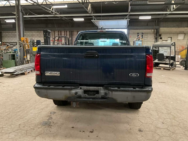 2006 ford pick-up f250 personenauto - afbeelding 12 van  15