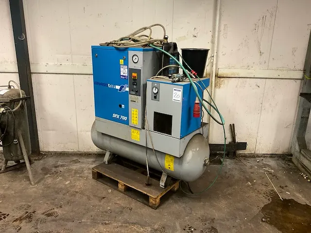 2006 grassair sfx700 schroefcompressor met luchtdroger - afbeelding 1 van  10