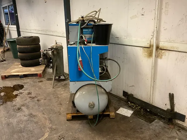 2006 grassair sfx700 schroefcompressor met luchtdroger - afbeelding 3 van  10