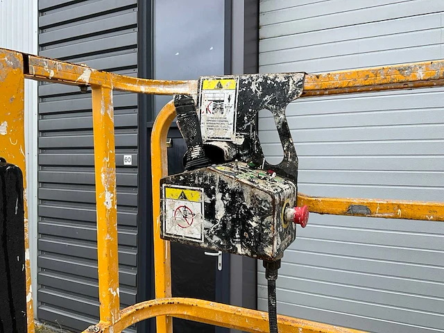 2006 haulotte compact 10 hoogwerker - afbeelding 11 van  12