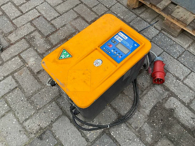 2006 hf3-t 24v 100a acculader - afbeelding 2 van  6