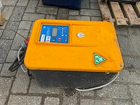 2006 hf3-t 24v 100a acculader - afbeelding 4 van  6