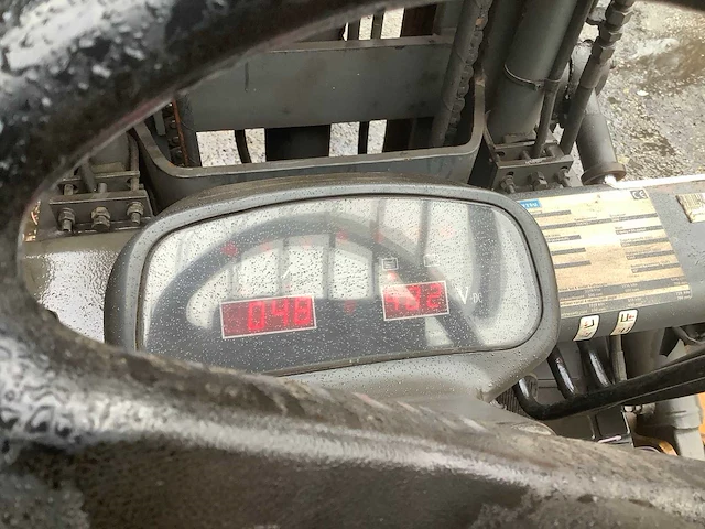 2006 hytsu cpd25 vorkheftruck - afbeelding 4 van  8