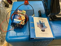 2006 isal pb110 zelfrijdende veegzuig machine - afbeelding 4 van  12