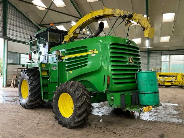 2006 john deere - 7300 - hakselaar - afbeelding 11 van  18