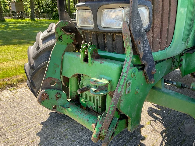 2006 john deere 6320 se vierwielaangedreven landbouwtractor - afbeelding 2 van  31