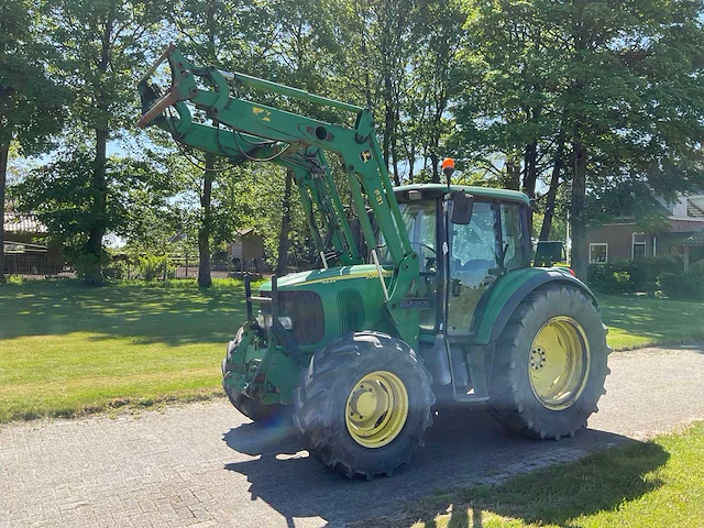 2006 john deere 6320 se vierwielaangedreven landbouwtractor - afbeelding 1 van  31