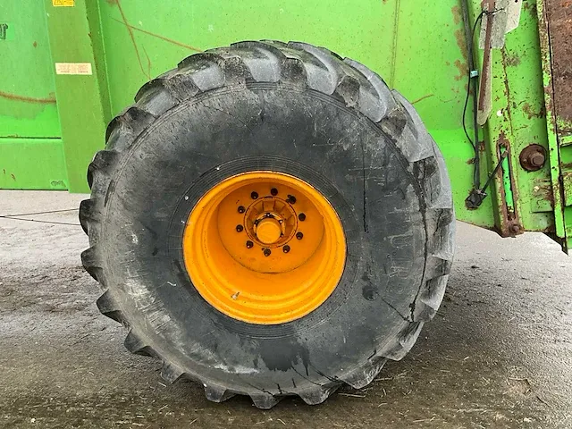 2006 joskin tornado m11000v mestverspreider - afbeelding 18 van  20