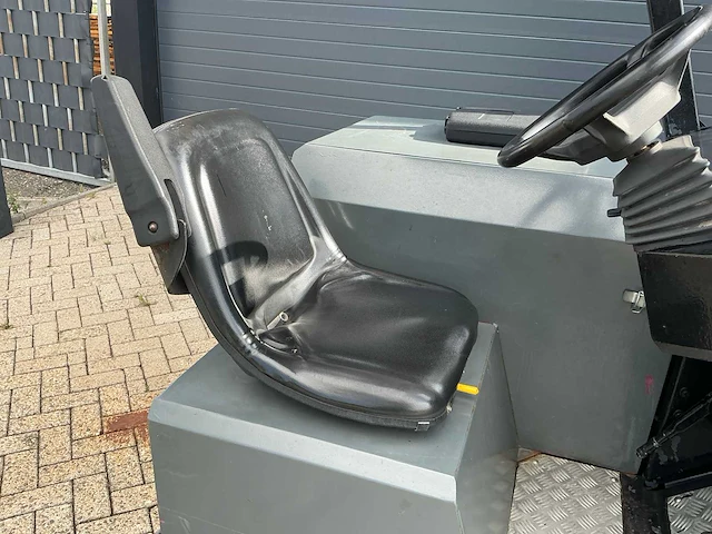 2006 karcher powerbosch sw6 zelfrijdende veegmachine - afbeelding 5 van  31