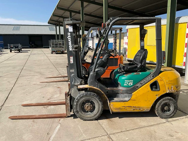 2006 komatsu fd25t-16 vorkheftruck - afbeelding 5 van  12