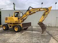 2006 komatsu pw110 banden graafmachine