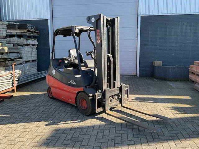 2006 linde e25 vorkheftruck - afbeelding 1 van  14