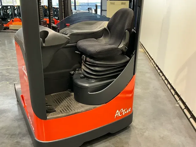 2006 linde r16hd reach truck - afbeelding 11 van  12