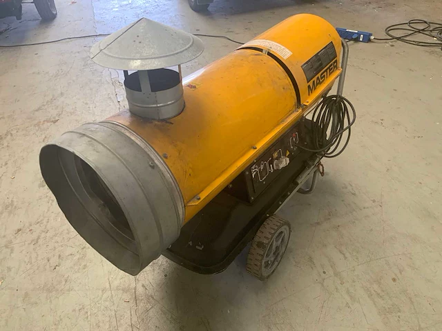 2006 master bv 110e indirecte diesel heater - afbeelding 5 van  10