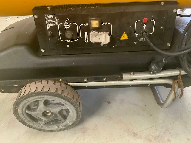 2006 master bv 110e indirecte diesel heater - afbeelding 6 van  10