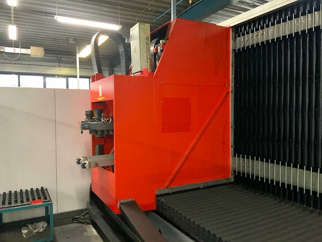 2006 matec 30hv cnc freesmachine - afbeelding 21 van  43