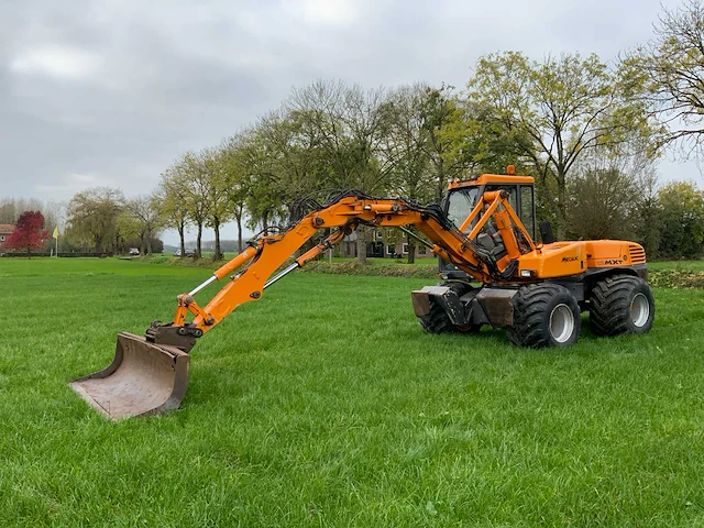 2006 mecalac 12 mxt s banden graafmachine - afbeelding 12 van  67