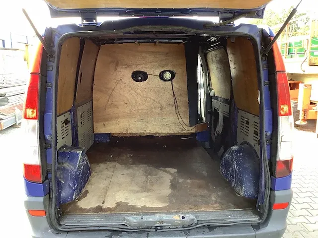 2006 mercedes-benz 109 cdi 320 amigo bedrijfswagen - afbeelding 2 van  18