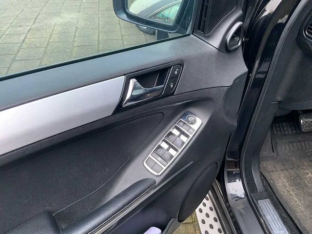 2006 mercedes-benz m-klasse ml 500 personenauto - afbeelding 10 van  24