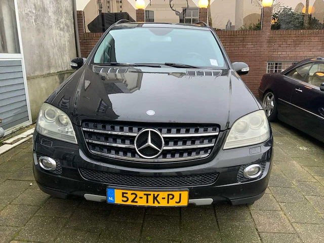 2006 mercedes-benz m-klasse ml 500 personenauto - afbeelding 18 van  24