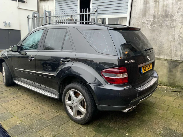 2006 mercedes-benz m-klasse ml 500 personenauto - afbeelding 19 van  24
