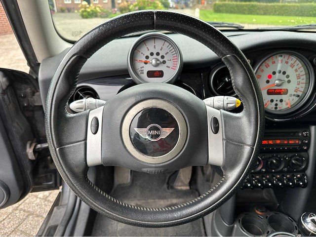 2006 mini cooper personenauto - afbeelding 11 van  30