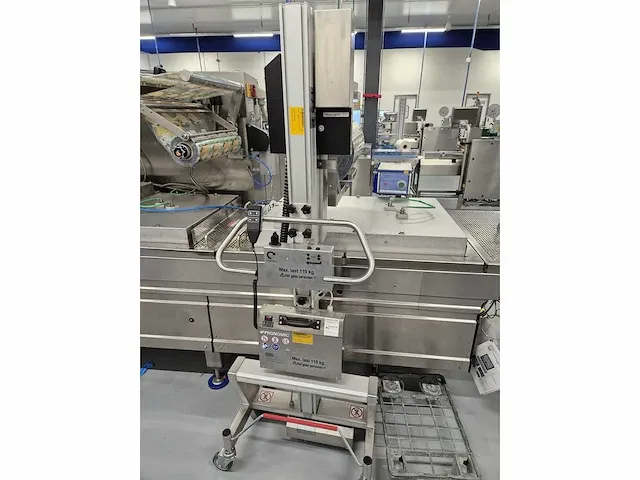 2006 multivac thermoformer r530 dieptrekverpakkingsmachine (c-10) - afbeelding 3 van  46