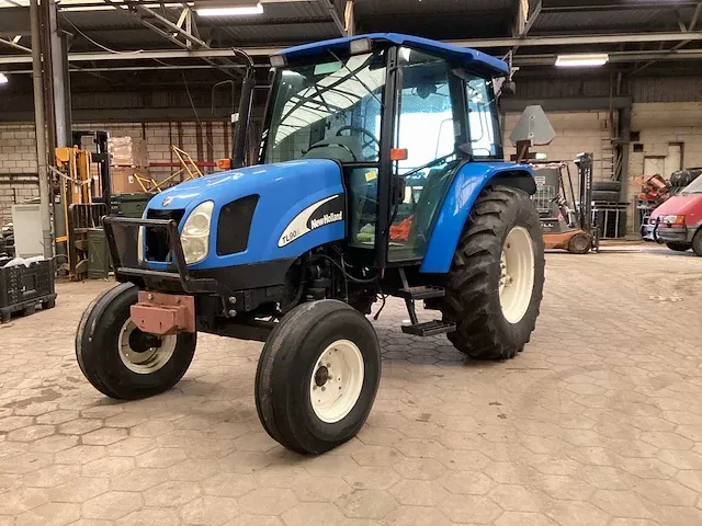 2006 new holland tl90a tweewielaangedreven landbouwtractor - afbeelding 9 van  17